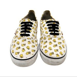 VANS limited edition Woodstock Bird from Snoopy. White and yellow low top shoes